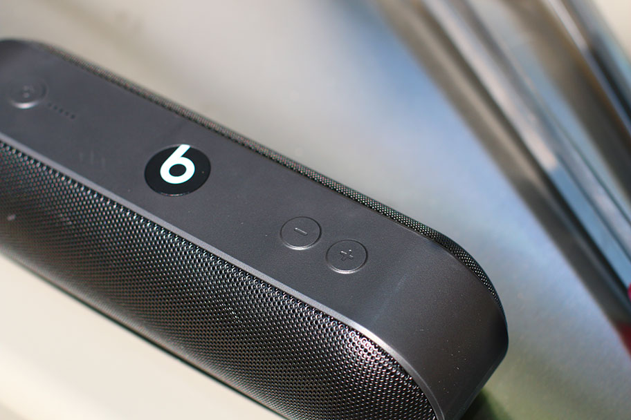 Review Beats Pill+ The Master Switch